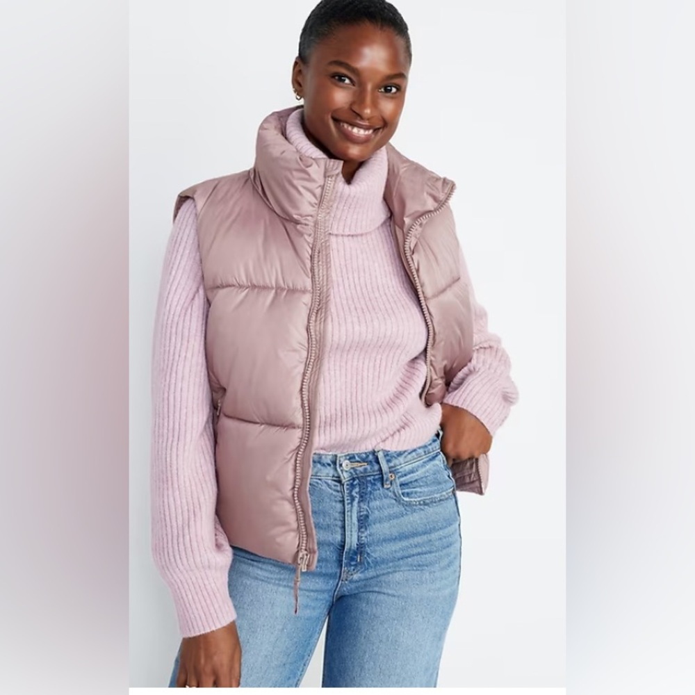 Old Navy Women’s Silver Pink Puffer Vest